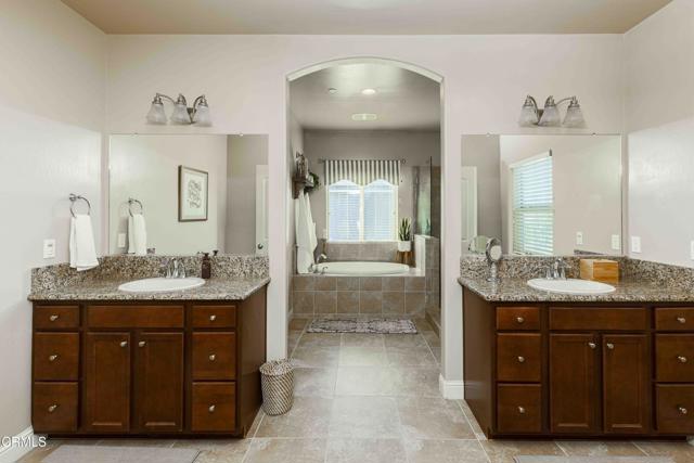 Detail Gallery Image 31 of 55 For 9510 Liberty Island Dr, Bakersfield,  CA 93311 - 4 Beds | 3/1 Baths