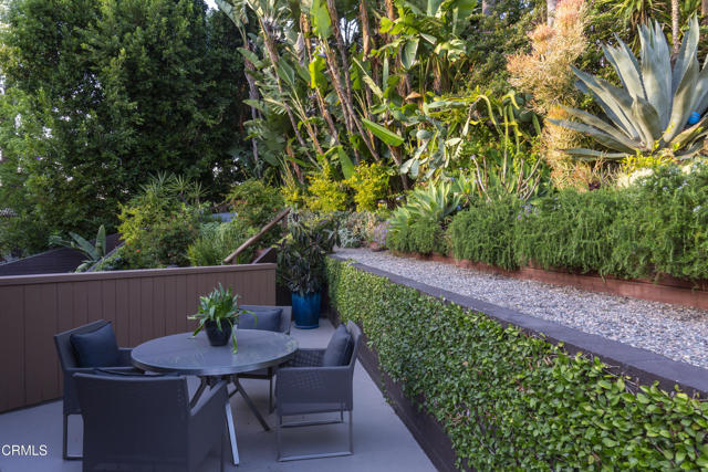 2266 Panorama Terrace, Los Angeles CA: https://media.crmls.org/mediaz/e5df40ec-03d0-4469-830b-d2d1b8175d2b.jpg