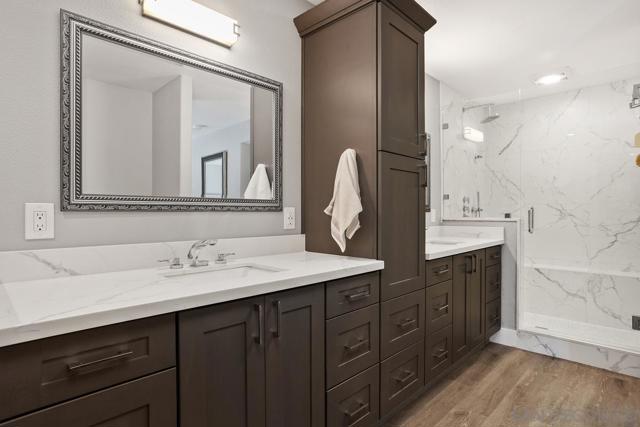 2112 Park Dale Ln, Encinitas CA: https://media.crmls.org/mediaz/e5df8d80-d2bc-4198-87e3-4104539b8a29.jpg