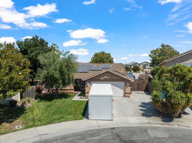 2190 Glarner Street, Hollister CA: https://media.crmls.org/mediaz/e5dfbb1d-b5c0-4d56-8d95-069ebce0e426.jpg