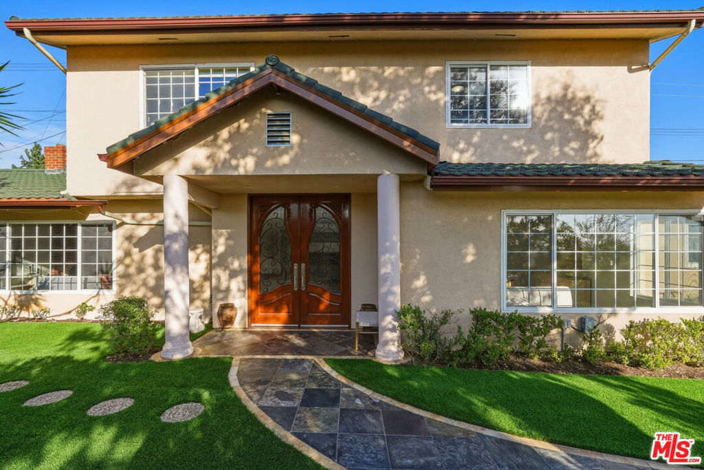 5356 Waldo Place