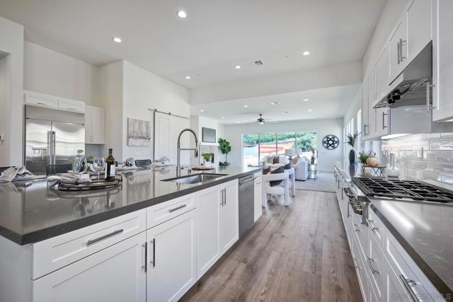 29568 Viking View Ln, Valley Center CA: https://media.crmls.org/mediaz/e5e070ab-e4a4-48c8-8480-f1756411e2e9.jpg