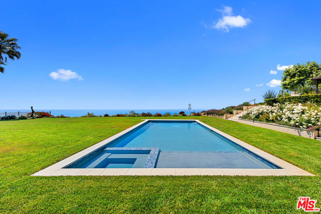 27450 Calicut Road, Malibu CA: https://media.crmls.org/mediaz/e5e0714c-7c8c-4194-b932-d0fc0acb1dc3.jpg