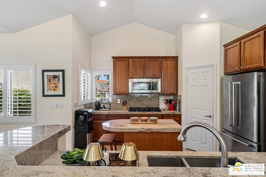 MLS #25611075PS image #22