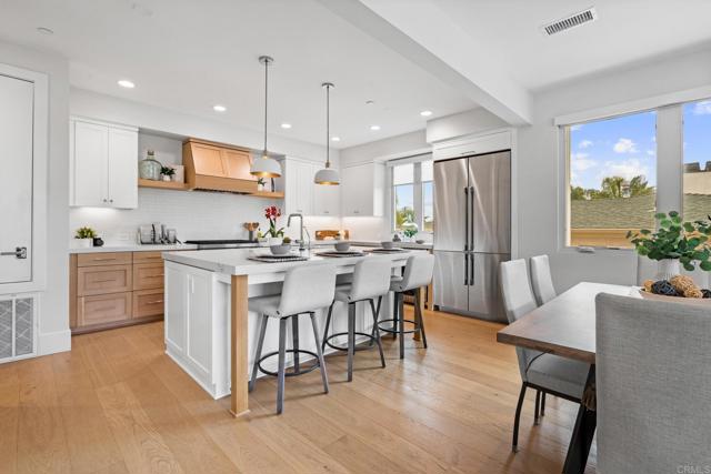 Detail Gallery Image 20 of 69 For 301 Juniper Ave, Carlsbad,  CA 92008 - 3 Beds | 3/1 Baths