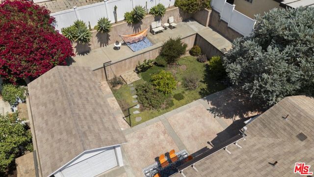 1179 Bellevue Avenue, Los Angeles CA: https://media.crmls.org/mediaz/e5e2060a-271e-450a-9230-8240420341cd.jpg