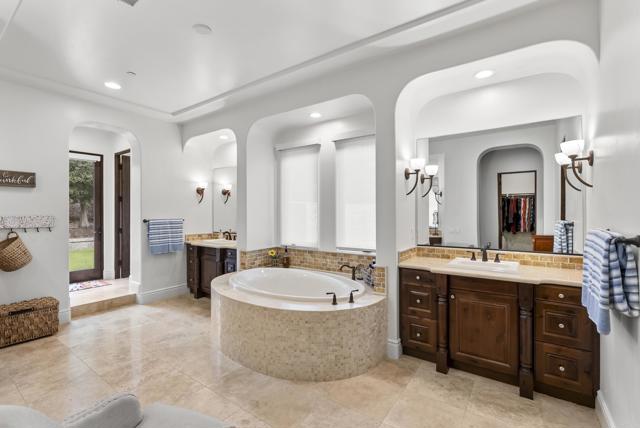 Detail Gallery Image 31 of 49 For 4229 Bridlewood Rd, Fallbrook,  CA 92028 - 4 Beds | 3/1 Baths