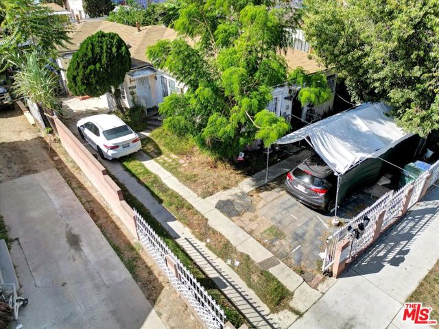 8611 Elm Street