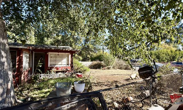 229 S Padre Juan Avenue, Ojai CA: https://media.crmls.org/mediaz/e5e377bc-51c1-4077-8558-2f12572a3738.jpg