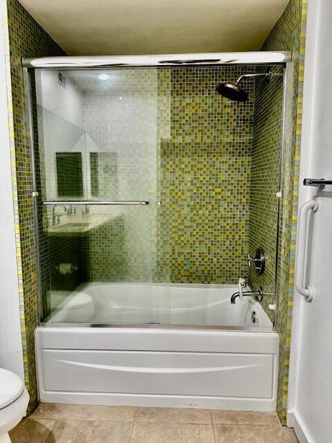 870 E Palm Canyon Drive, Palm Springs CA: https://media.crmls.org/mediaz/e5e3e37f-0583-4398-89c4-13731549786a.jpg