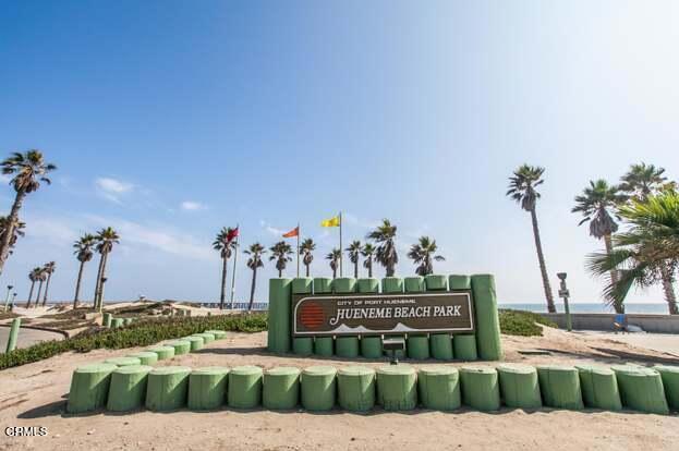 163 E Bowling Green, Port Hueneme CA: https://media.crmls.org/mediaz/e5e50a2d-9eb7-409d-9766-8b67b060ae91.jpg