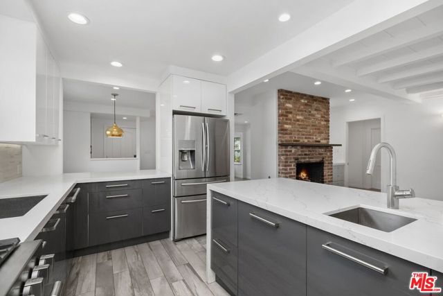5346 Natick Avenue, Sherman Oaks CA: https://media.crmls.org/mediaz/e5e55184-9a71-4976-bb6b-4c1265123e6d.jpg