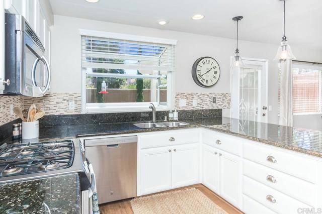 Image 5 of 26 For 4883 Seascape Drive