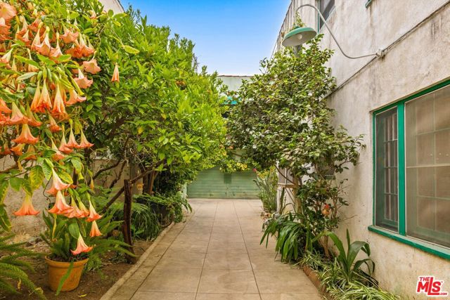1266 N Flores Street, West Hollywood CA: https://media.crmls.org/mediaz/e5e57f17-63dd-4601-b0e9-c1566d05a574.jpg