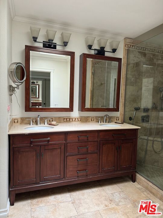 31007 Minute Man Way, Westlake Village CA: https://media.crmls.org/mediaz/e5e5996d-0656-4bc8-9e81-6e6cc4d943d0.jpg