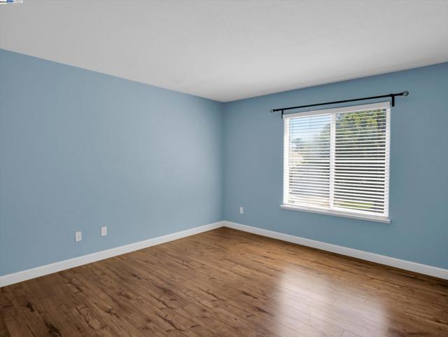 1413 Angus St, Patterson CA: https://media.crmls.org/mediaz/e5e700ef-7d07-4e02-bcad-4ff8a82e0519.jpg