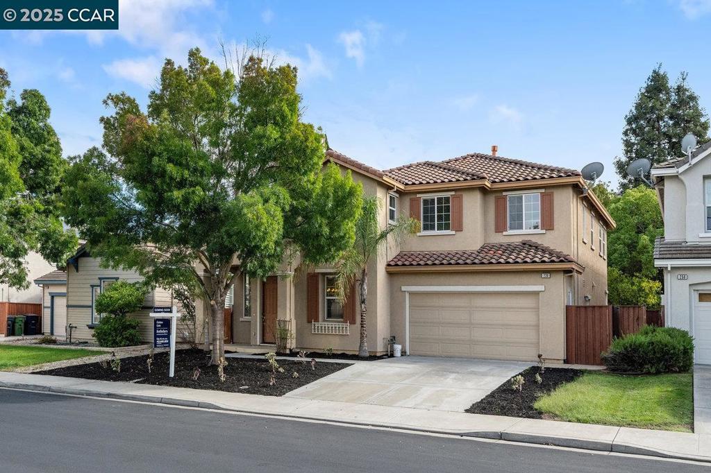 230 Wisteria Ln