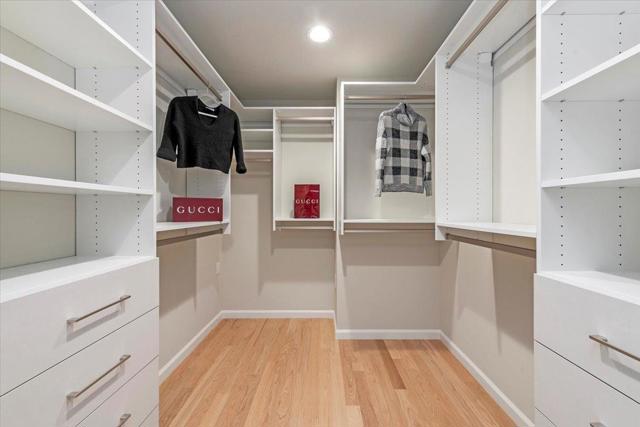 111 Vista Del Prado, Los Gatos CA: https://media.crmls.org/mediaz/e5e7b38b-e766-40da-993d-cd5d74a33e7b.jpg