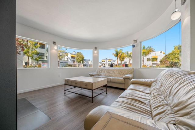 800 Balboa Lane, Foster City CA: https://media.crmls.org/mediaz/e5e8769d-d87c-4ff2-b71e-cd28a40f4526.jpg