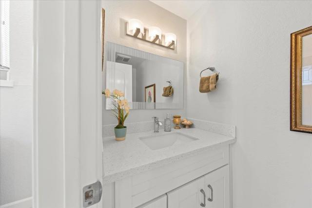 105 Calle Nivel, Los Gatos CA: https://media.crmls.org/mediaz/e5e8b6a4-05a1-485a-a694-6827604f9df2.jpg