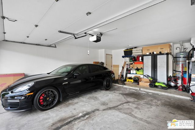 87 Magdalena Drive, Rancho Mirage CA: https://media.crmls.org/mediaz/e5ea696c-a1e1-4da6-9d54-a1af87cc3943.jpg