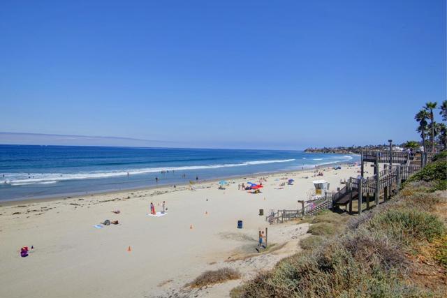 819 Kennebeck Ct, San Diego CA: https://media.crmls.org/mediaz/e5ed00d3-ccee-4328-b61a-f41bd1e051c5.jpg