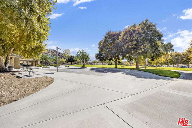 28955 Oak Spring Canyon Road, Canyon Country CA: https://media.crmls.org/mediaz/e5ed730a-ccb7-40b5-979f-b6348a29bfb1.jpg