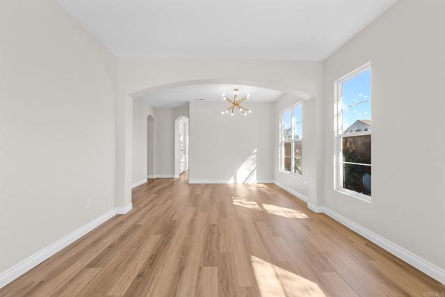 Detail Gallery Image 11 of 34 For 1279 W Vaquero, Chula Vista,  CA 91910 - 3 Beds | 2/1 Baths