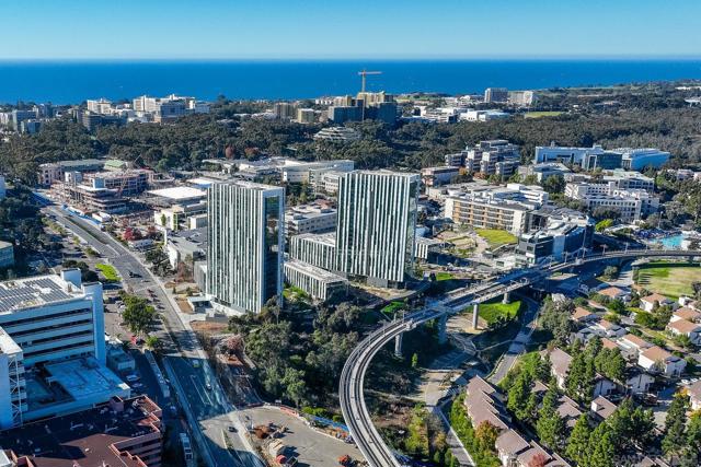 3550 Lebon Dr, San Diego CA: https://media.crmls.org/mediaz/e5ee7fe0-0ab5-415b-86e6-29a11536f1ca.jpg