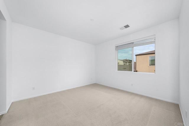 Detail Gallery Image 11 of 49 For 5232 Beachfront Cove St #81,  San Diego,  CA 92154 - 4 Beds | 3/1 Baths