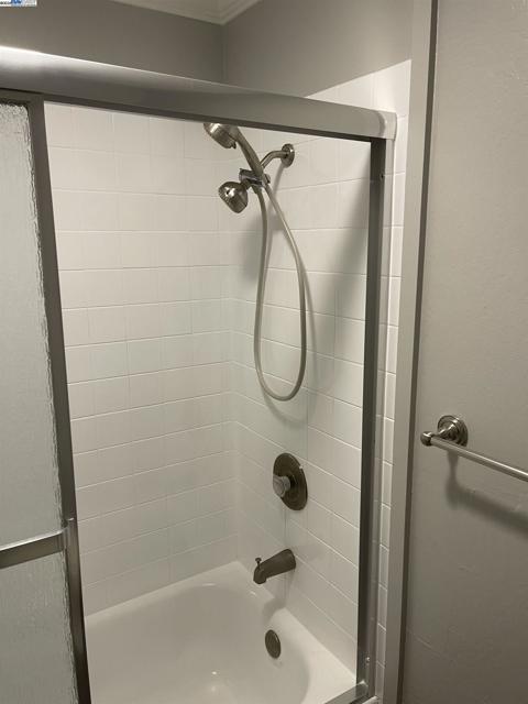 185 Sierra Dr, Walnut Creek CA: https://media.crmls.org/mediaz/e5eeb2bd-ceed-4065-a7ab-97bc262cabc8.jpg