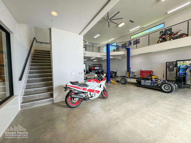 61680 Fullerton Dr, Thermal CA: https://media.crmls.org/mediaz/e5f0a793-fa43-4bca-8a09-2fbe393633fe.jpg