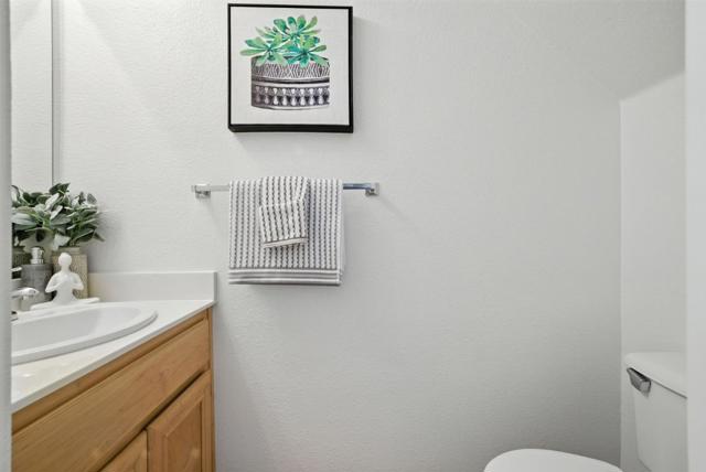 561 Manhattan Place, San Jose CA: https://media.crmls.org/mediaz/e5f0a83c-8c41-4dcc-8a9a-994a50e671c5.jpg