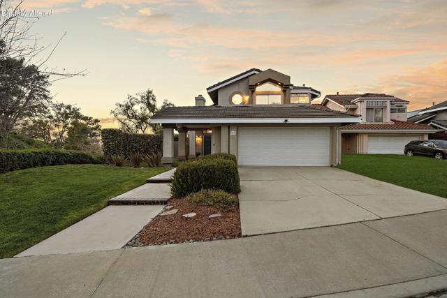 1 Saint Isabella, Laguna Niguel CA: https://media.crmls.org/mediaz/e5f0ef5c-44dc-4fc6-864b-ddb801901a66.jpg