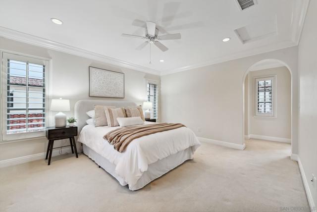 16918 Blue Shadows Ln, San Diego CA: https://media.crmls.org/mediaz/e5f13d7f-845b-46ff-8933-6ec5b0c2d687.jpg