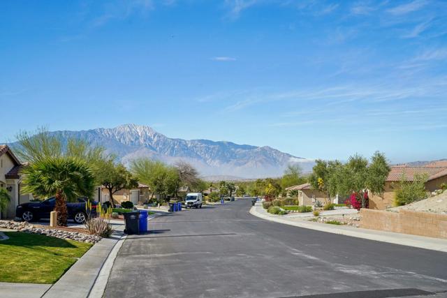Image 7 of 56 For 64375 Pyrenees Avenue
