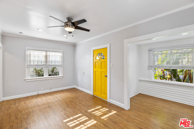 1451 W 37th Drive, Los Angeles CA: https://media.crmls.org/mediaz/e5f26239-891e-40b7-98a1-fefd5740b4e6.jpg