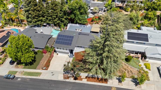 6192 Franciscan Way, San Jose CA: https://media.crmls.org/mediaz/e5f28a6c-e56c-4473-be05-bc63164d71d4.jpg