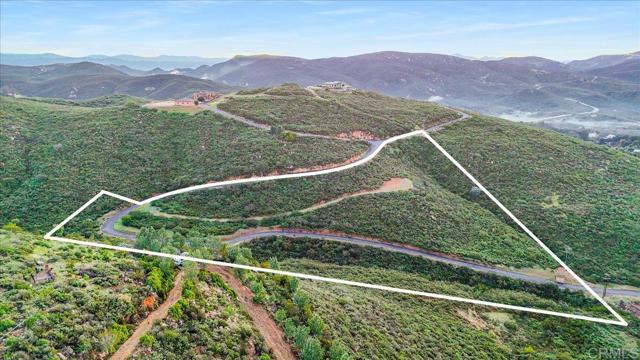 Detail Gallery Image 18 of 30 For 20545 Aguilera Ln, Escondido,  CA 92029 - – Beds | – Baths