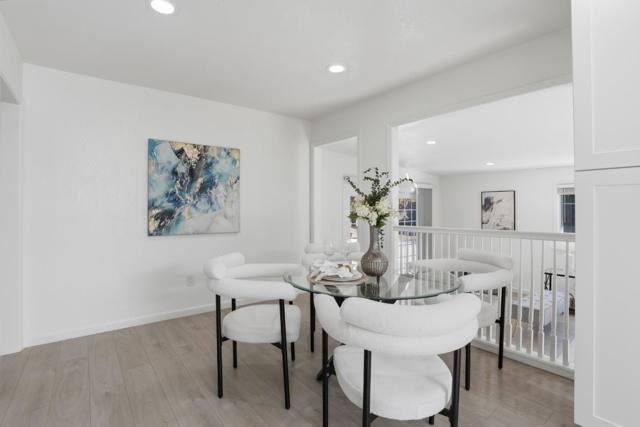 2296 Pulgas Avenue, East Palo Alto CA: https://media.crmls.org/mediaz/e5f3afa0-5efa-424b-be27-d35977480827.jpg