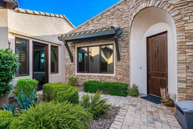 49481 Rock Rose Drive, Indio CA: https://media.crmls.org/mediaz/e5f41211-8e81-41ac-b3bd-49c613d6d3fa.jpg