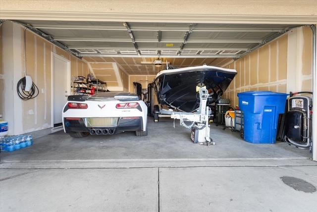 3301 N Park Drive, Sacramento CA: https://media.crmls.org/mediaz/e5f461e7-b05f-4032-88ae-40dd3e478c3c.jpg