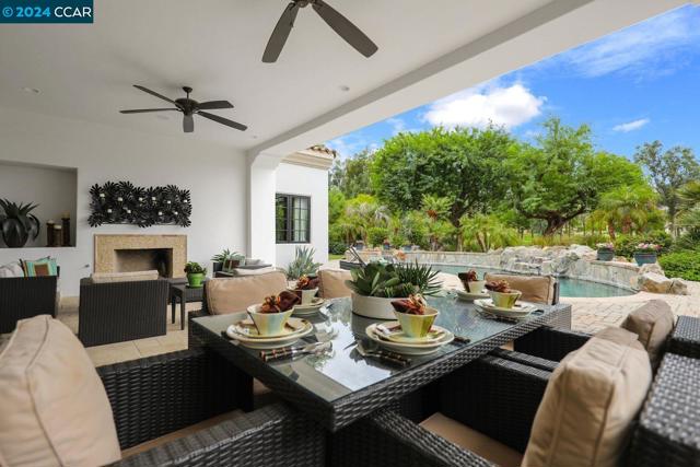 Image 4 of 18 For 78431 Deacon Dr