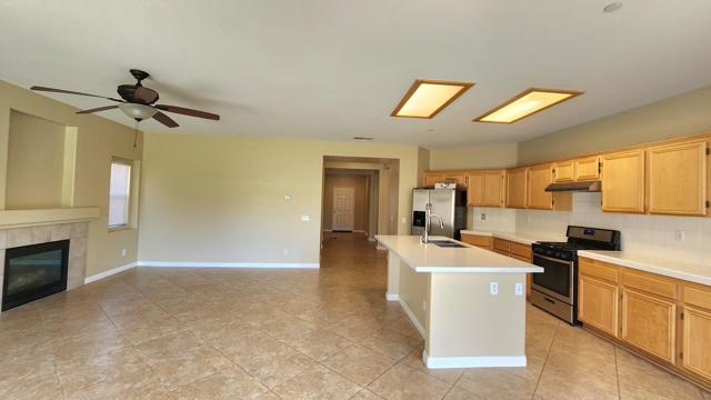 703 Ventana, Palm Springs CA: https://media.crmls.org/mediaz/e5f577aa-99a4-4341-bfa0-9233d92ea58d.jpg