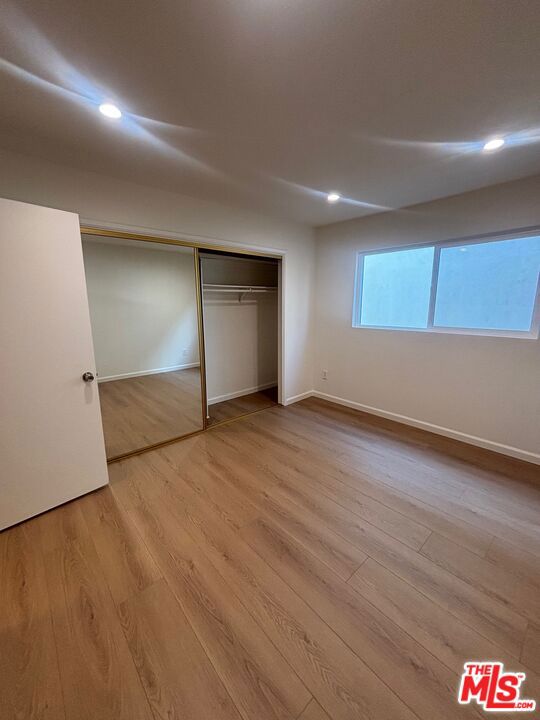 1914 Corinth Avenue, Los Angeles CA: https://media.crmls.org/mediaz/e5f5b266-d5ca-46c1-993d-04f6037f848f.jpg