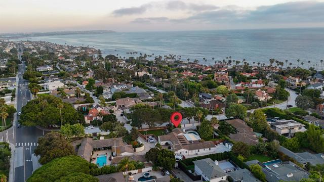 380 Via Del Norte Lot 9, La Jolla CA: https://media.crmls.org/mediaz/e5f5b325-2d30-4b64-94e2-b15099a152ea.jpg