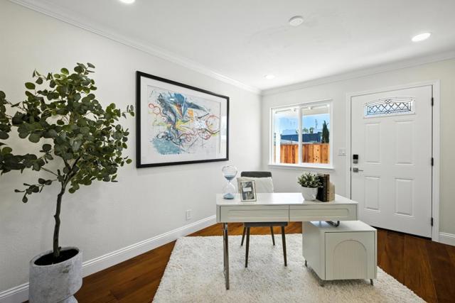 552 Borregas Avenue, Sunnyvale CA: https://media.crmls.org/mediaz/e5f5c952-7ee1-473e-a039-13ef2f63a8c7.jpg