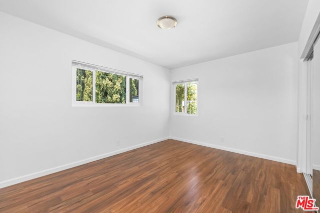 4509 Canoga Drive, Woodland Hills CA: https://media.crmls.org/mediaz/e5f6d27a-946b-4fa8-9248-d0efd767fa8b.jpg