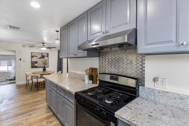 Detail Gallery Image 12 of 29 For 5051 Pelusa St, San Diego,  CA 92113 - 4 Beds | 3 Baths
