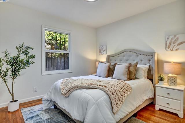 15377 Churchill St, San Leandro CA: https://media.crmls.org/mediaz/e5f73613-d3a9-4430-9ba4-e7ba3378f572.jpg